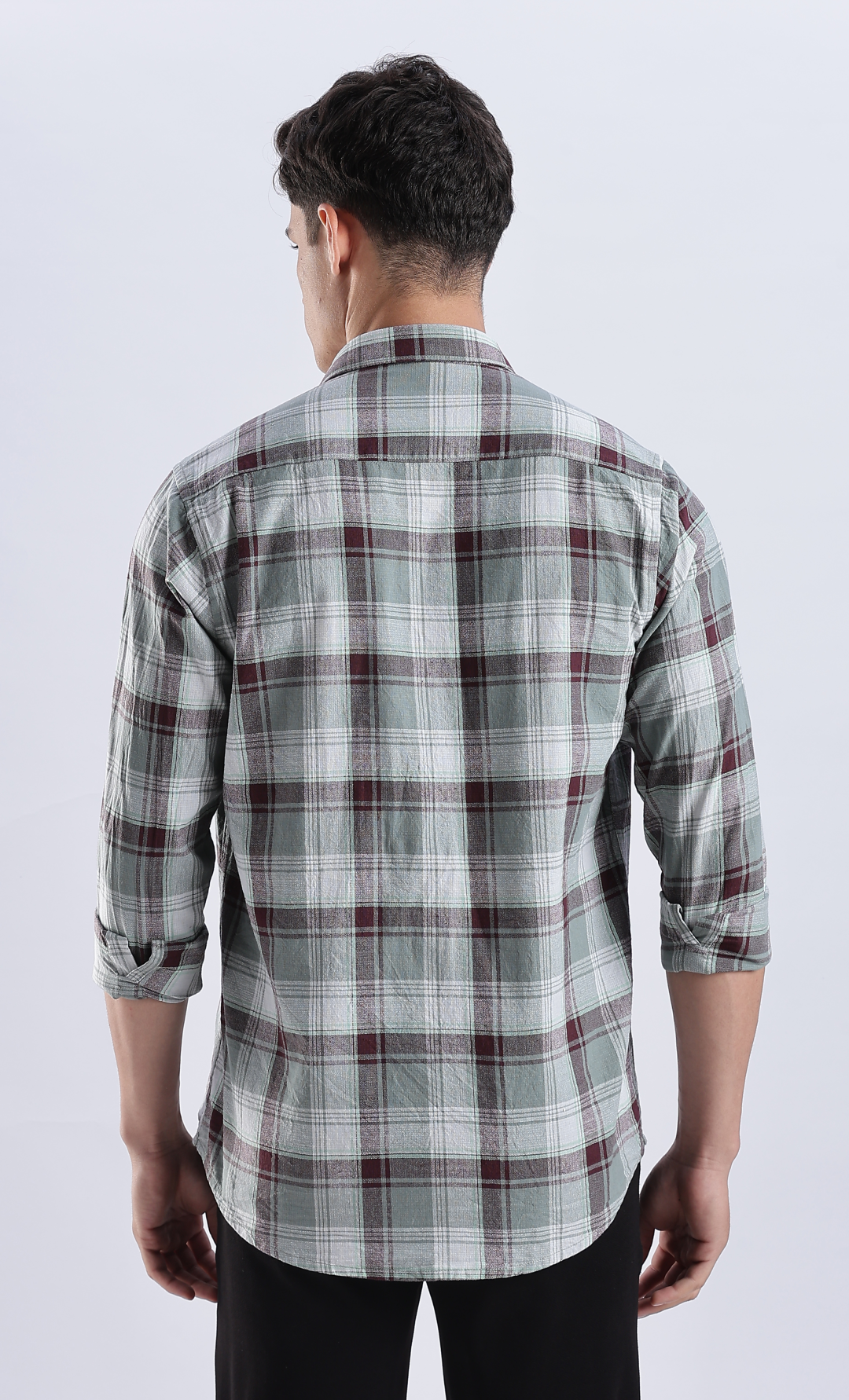 NIVO, Shirt