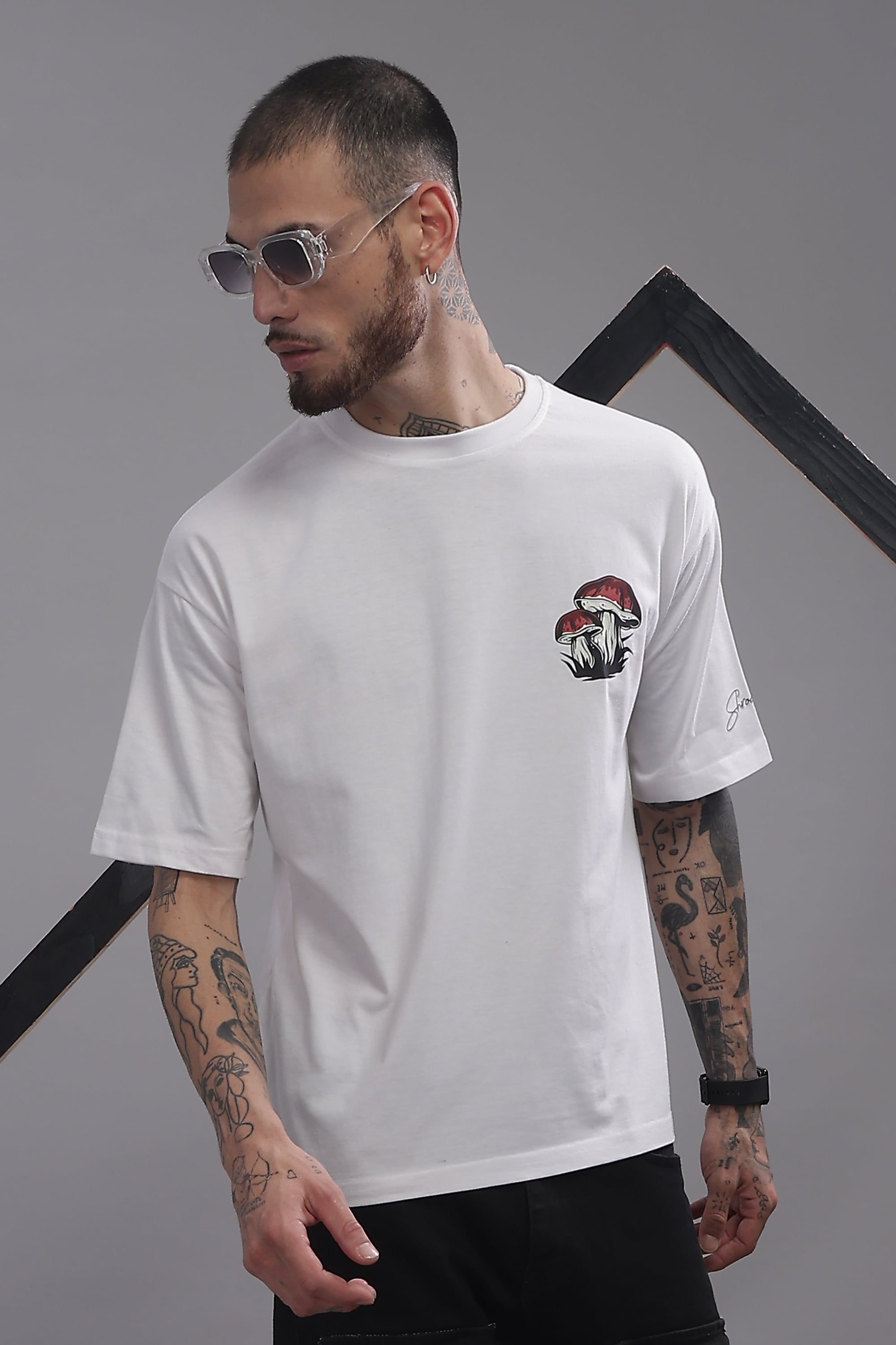 Shrooms 101, T-shirt