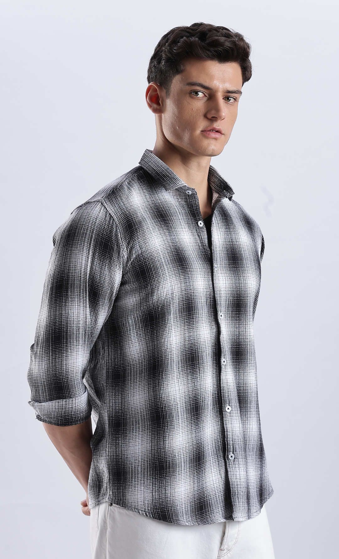 MILO, Shirt