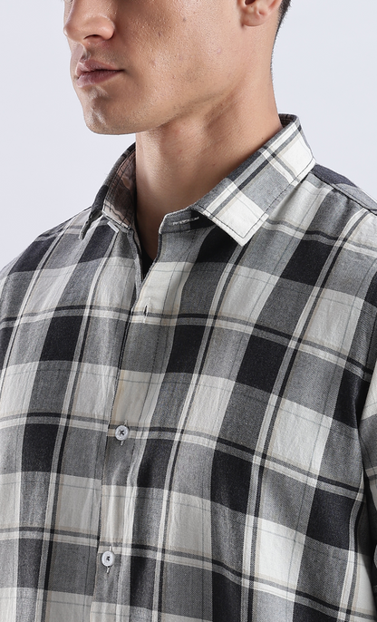 ELAN, Shirt