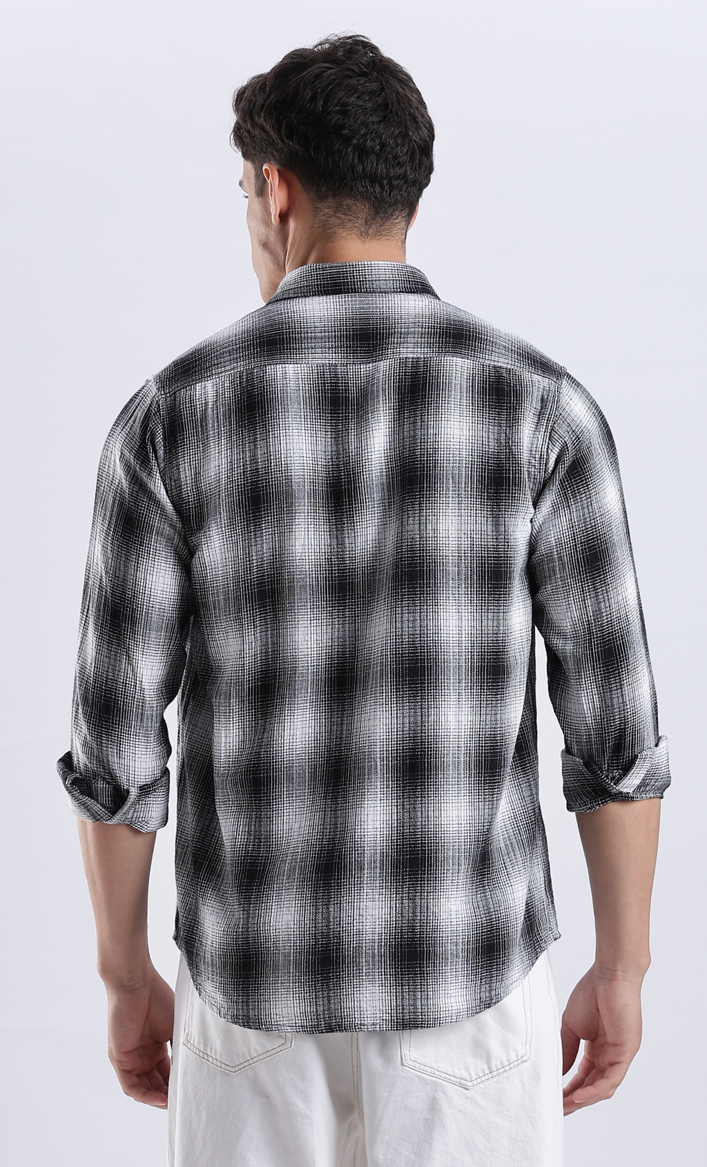 MILO, Shirt
